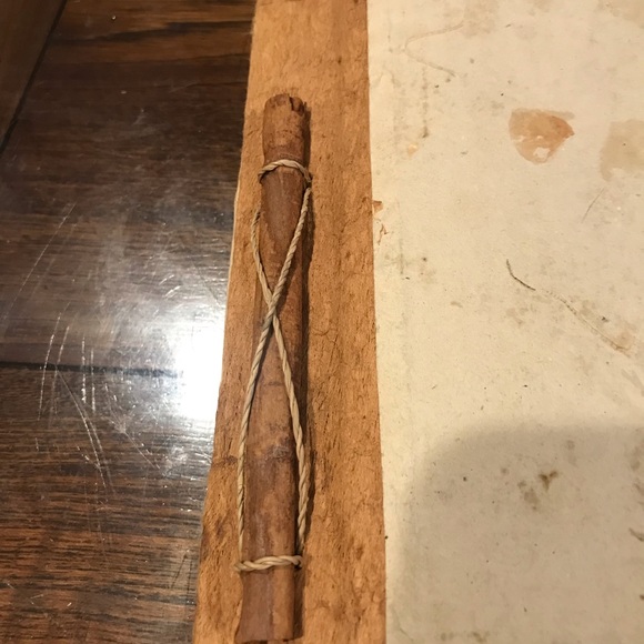 HANDMADE PHOTO ALBUM, SCRAPBOOK OR JOURNAL WITH HANDMADE PAPER - Picture 3 of 16